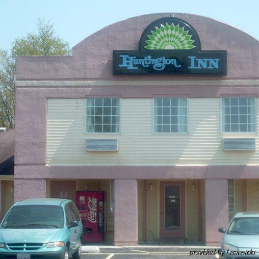 Huntington Inn Екстер'єр фото